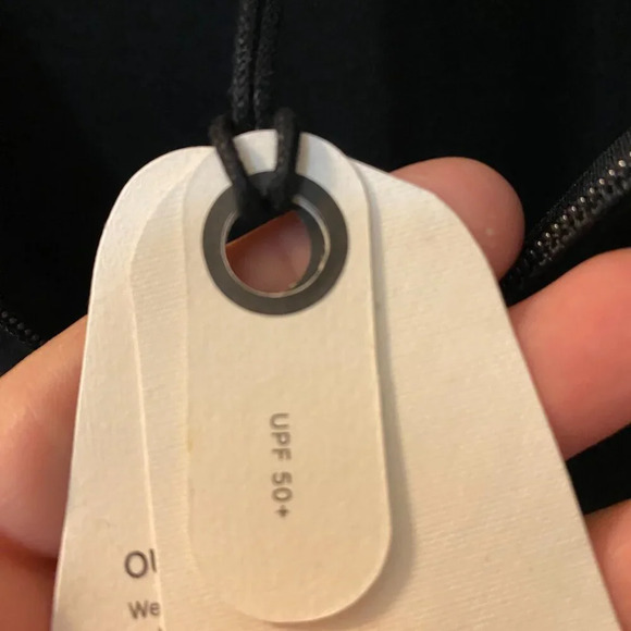 Prana NWT Ice Flow Half Zip cropped black top size medium with UPF 50. - Picture 4 of 9